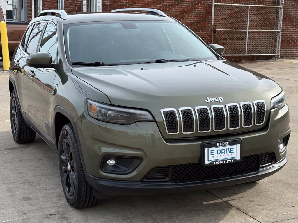 Photo 3 of 2019 Jeep Cherokee Latitude