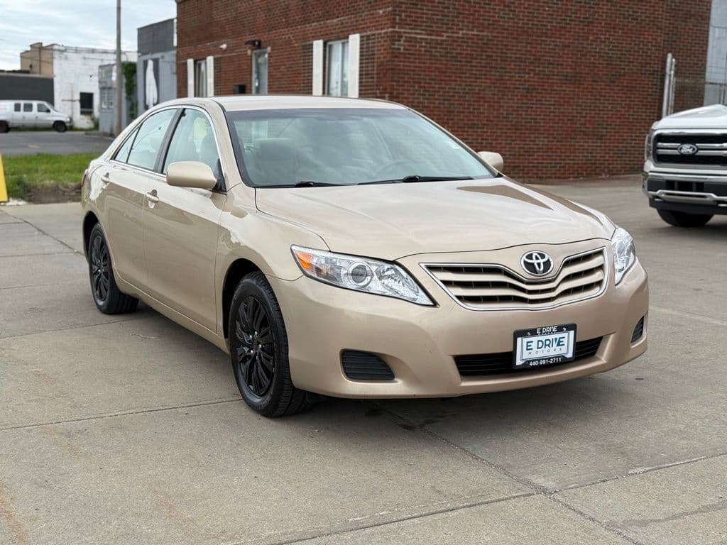 Photo 4 of 2010 Toyota Camry LE