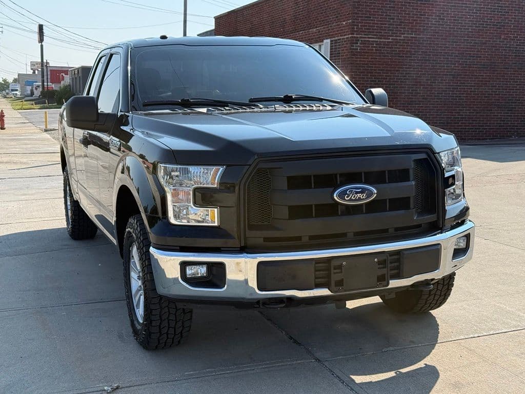 Photo 3 of 2017 Ford F-150 XL
