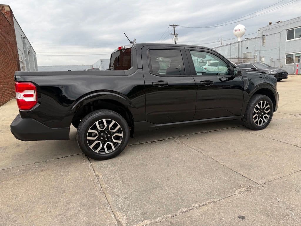 Photo 5 of 2022 Ford Maverick Lariat