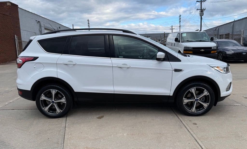 Photo 5 of 2018 Ford Escape SEL