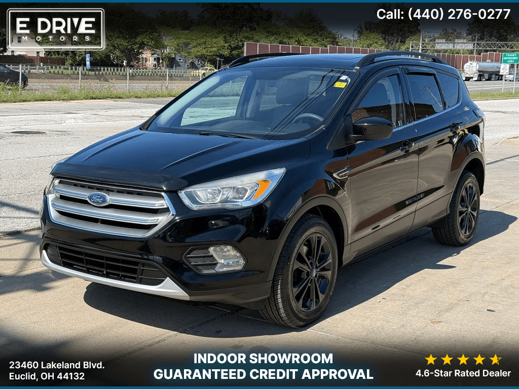 Photo 1 of 2017 Ford Escape SE