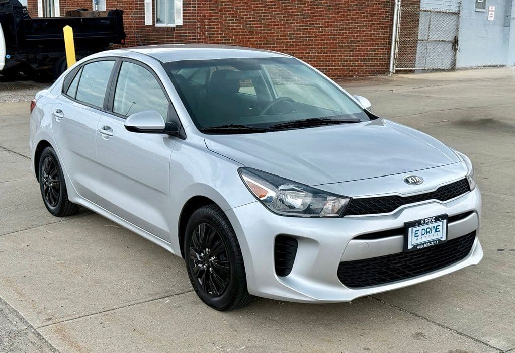 Photo 4 of 2019 Kia Rio S