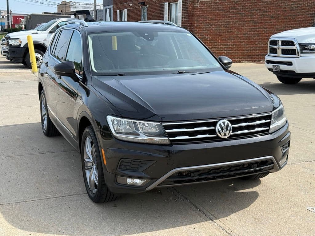 Photo 3 of 2021 Volkswagen Tiguan 2.0T SEL