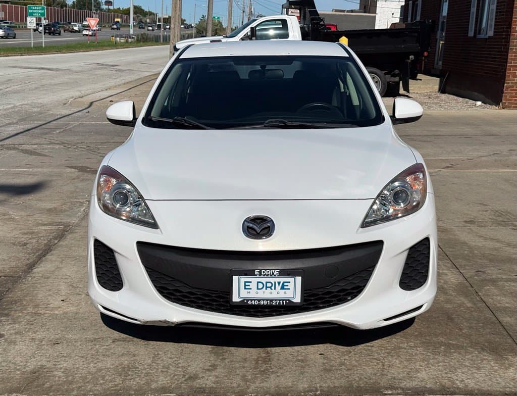 2012 Mazda Mazda3 i Sport - Image 2