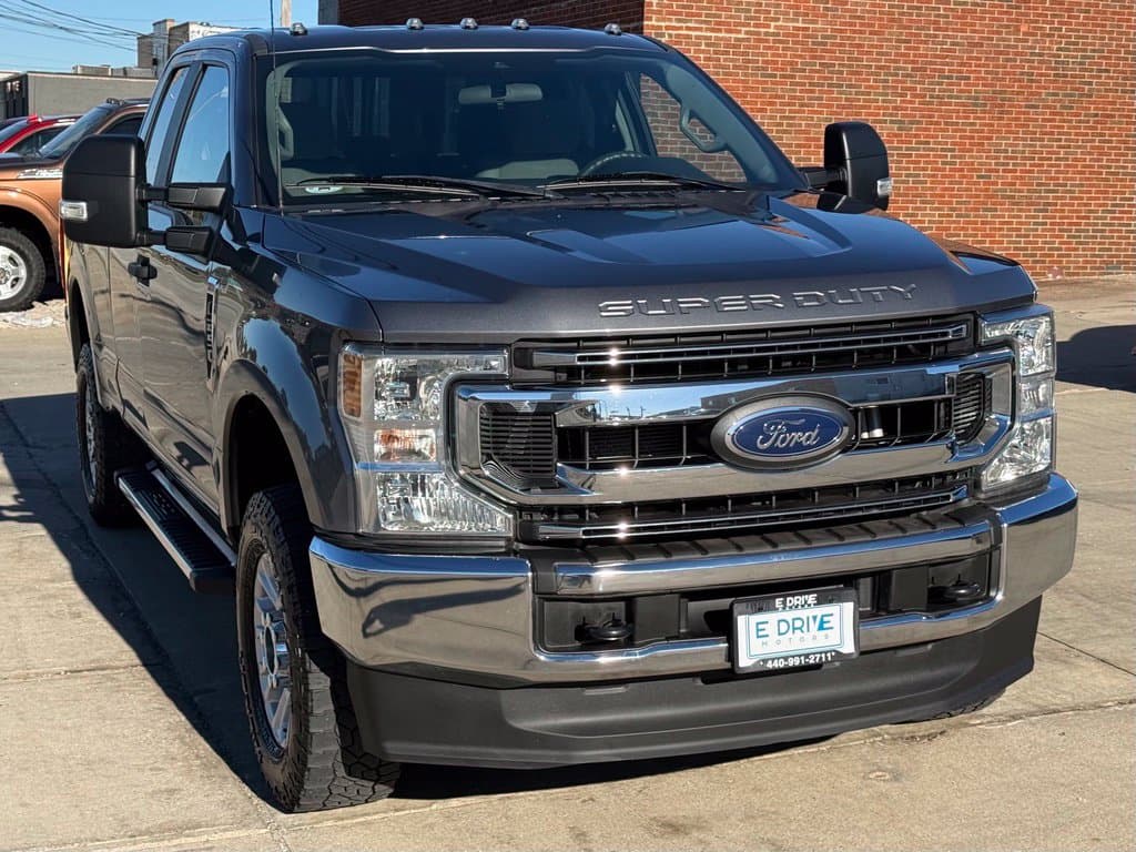 2022 Ford F-250 Super Duty XL - Image 3