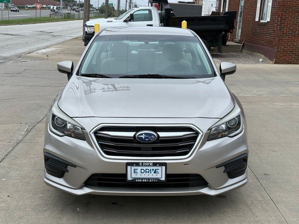 2018 Subaru Legacy 2.5i Premium - Image 2