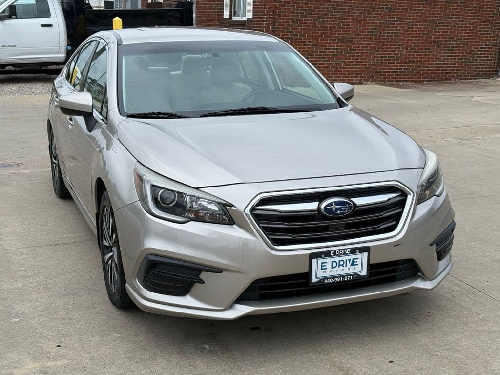 2018 Subaru Legacy 2.5i Premium - Image 3