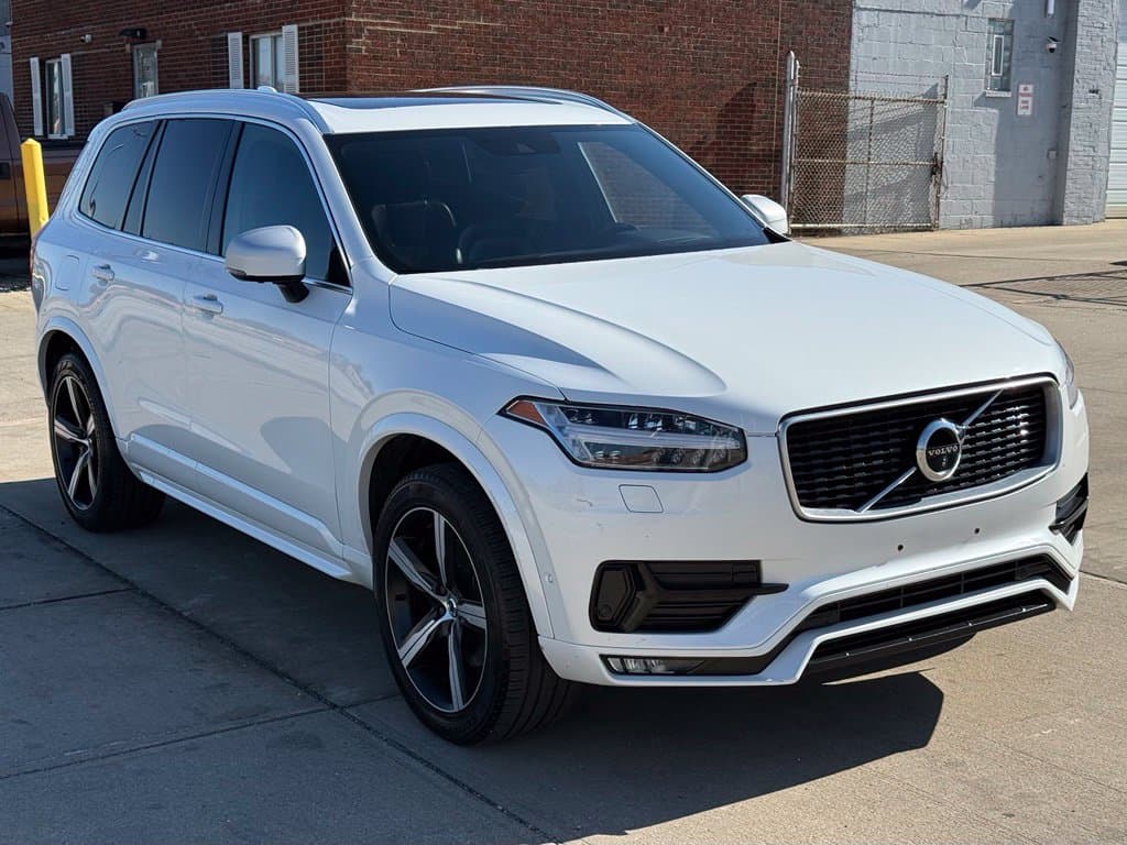 Photo 4 of 2018 Volvo XC90 T6 R-Design