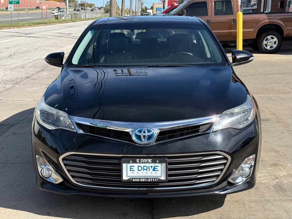 Photo 2 of 2015 Toyota Avalon Hybrid XLE Touring