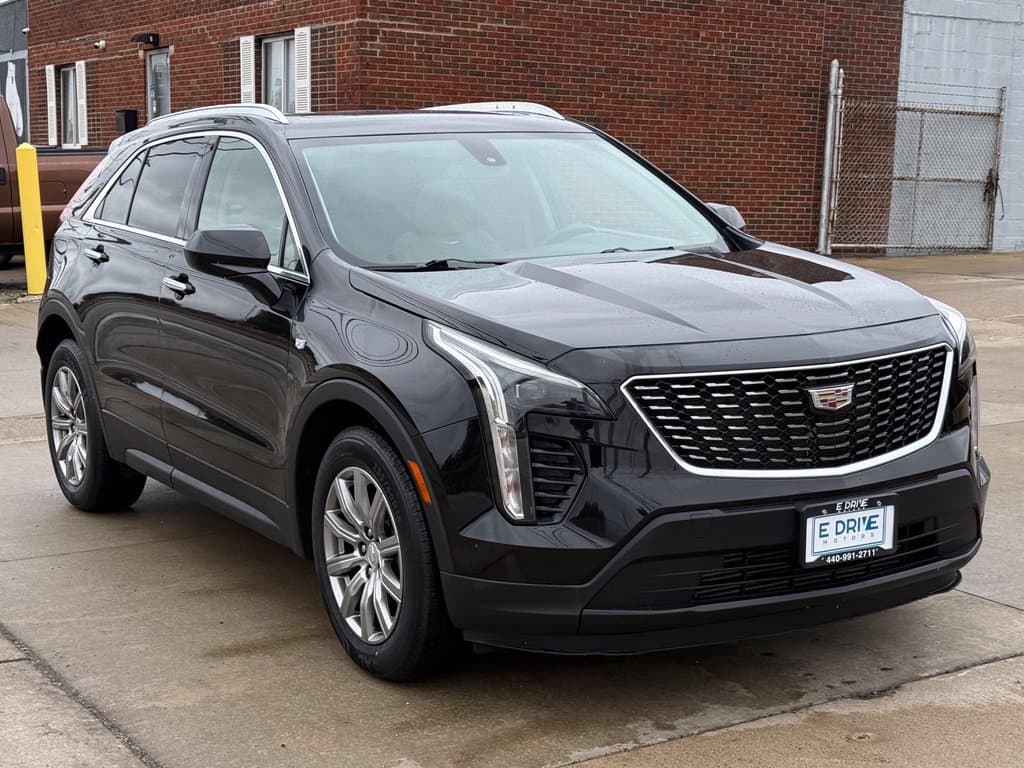 Photo 2 of 2019 Cadillac XT4 Luxury