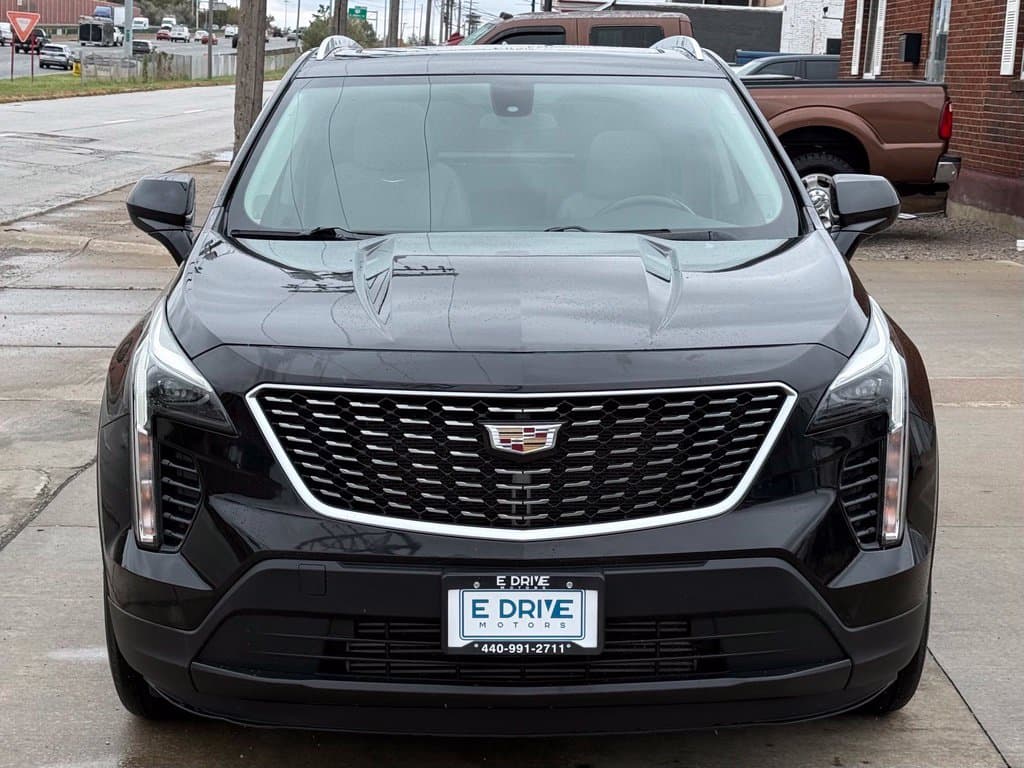 Photo 3 of 2019 Cadillac XT4 Luxury
