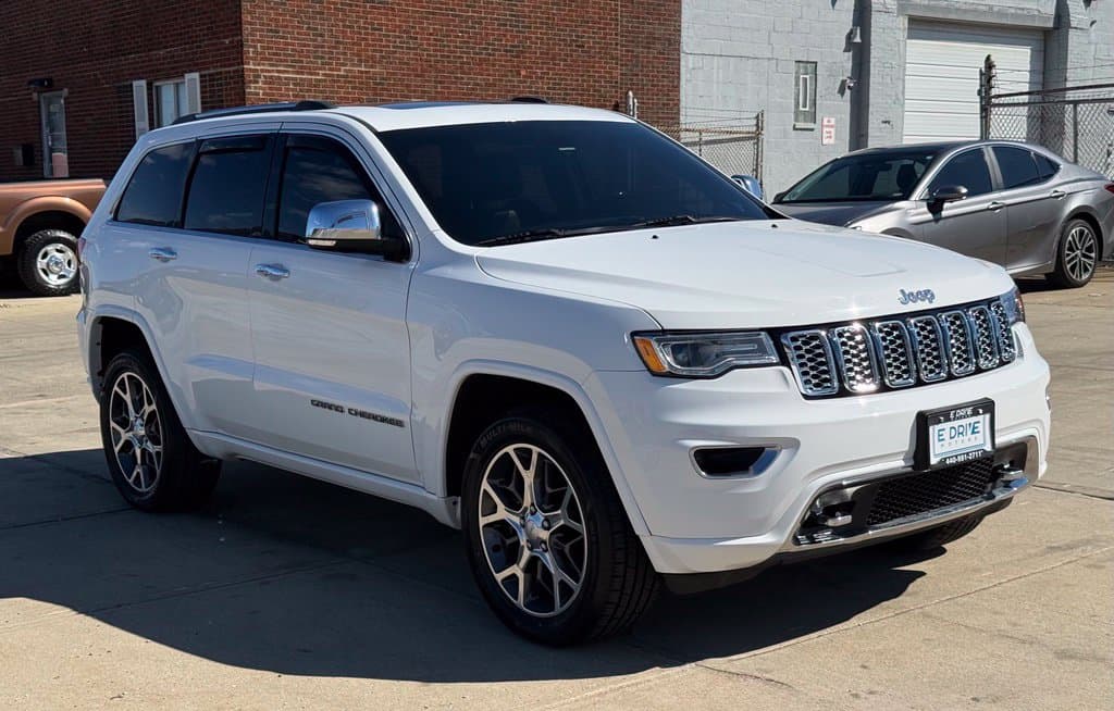 Photo 3 of 2020 Jeep Grand Cherokee Overland