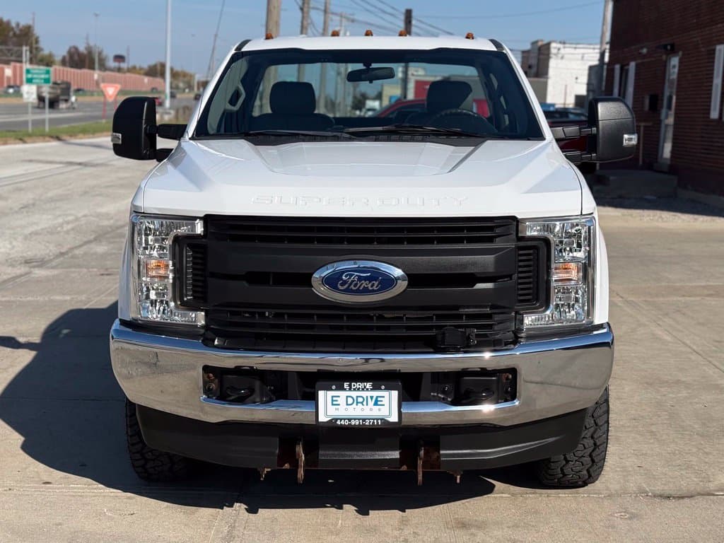 Photo 2 of 2017 Ford F-250 Super Duty XL